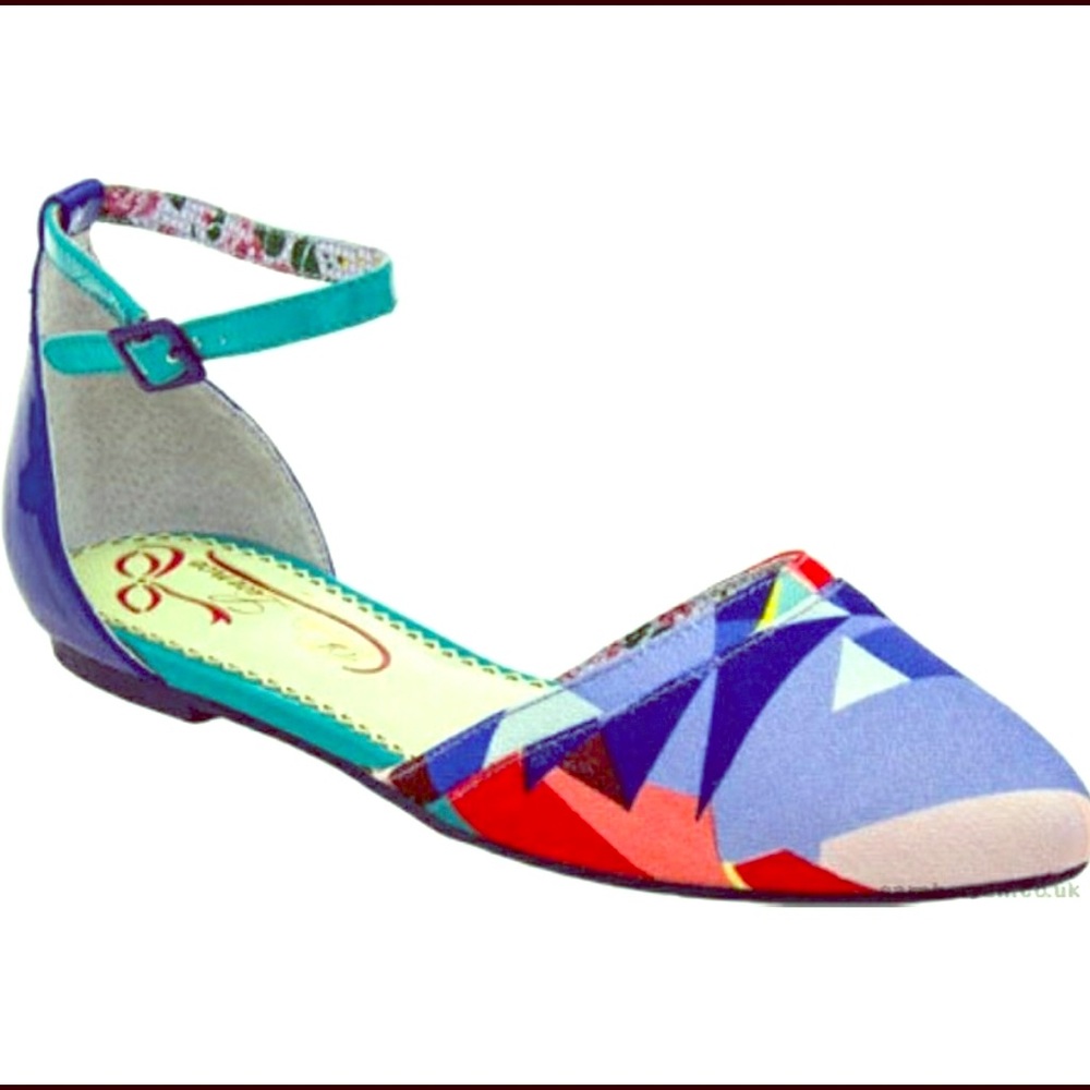 Poetic License Chit Chat Flat